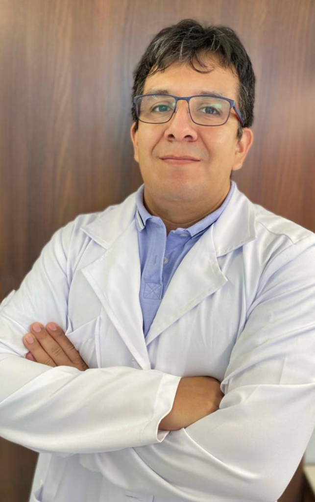 Dr. Carlos - Médico Otorrinolaringologista - CRM 23250